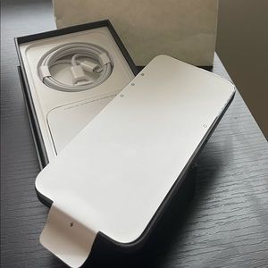 iPhone 13 pro unlocked 128 Gb blue sierra